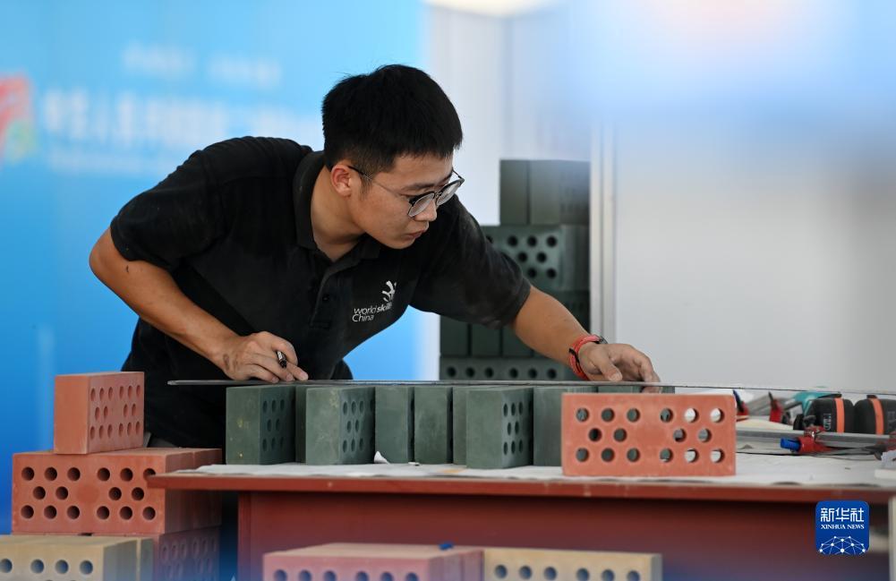 开心捕鱼游戏 下载